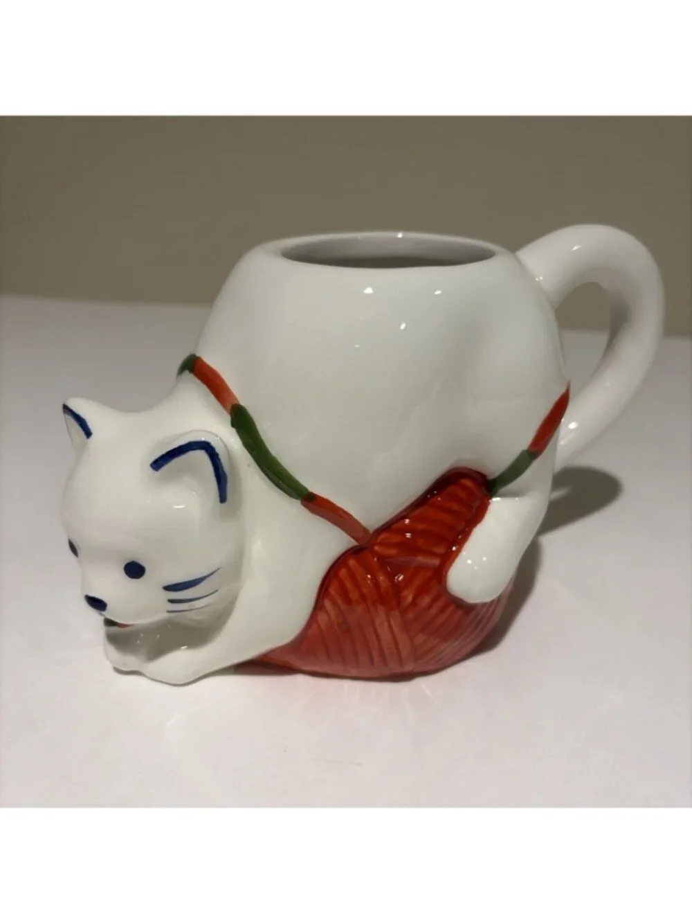 Wondershop Figural Cat Mug 15 Oz Playful Kitten with Yarn Colorful Cat Lover